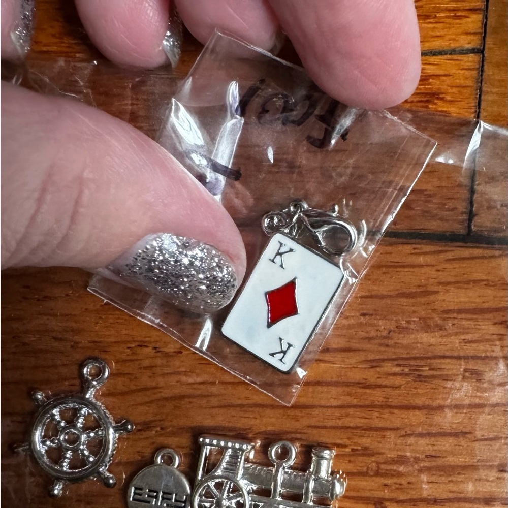 EFFY Made with Love Amulet Charm Holder with 4 Charms - Picture 4 of 4